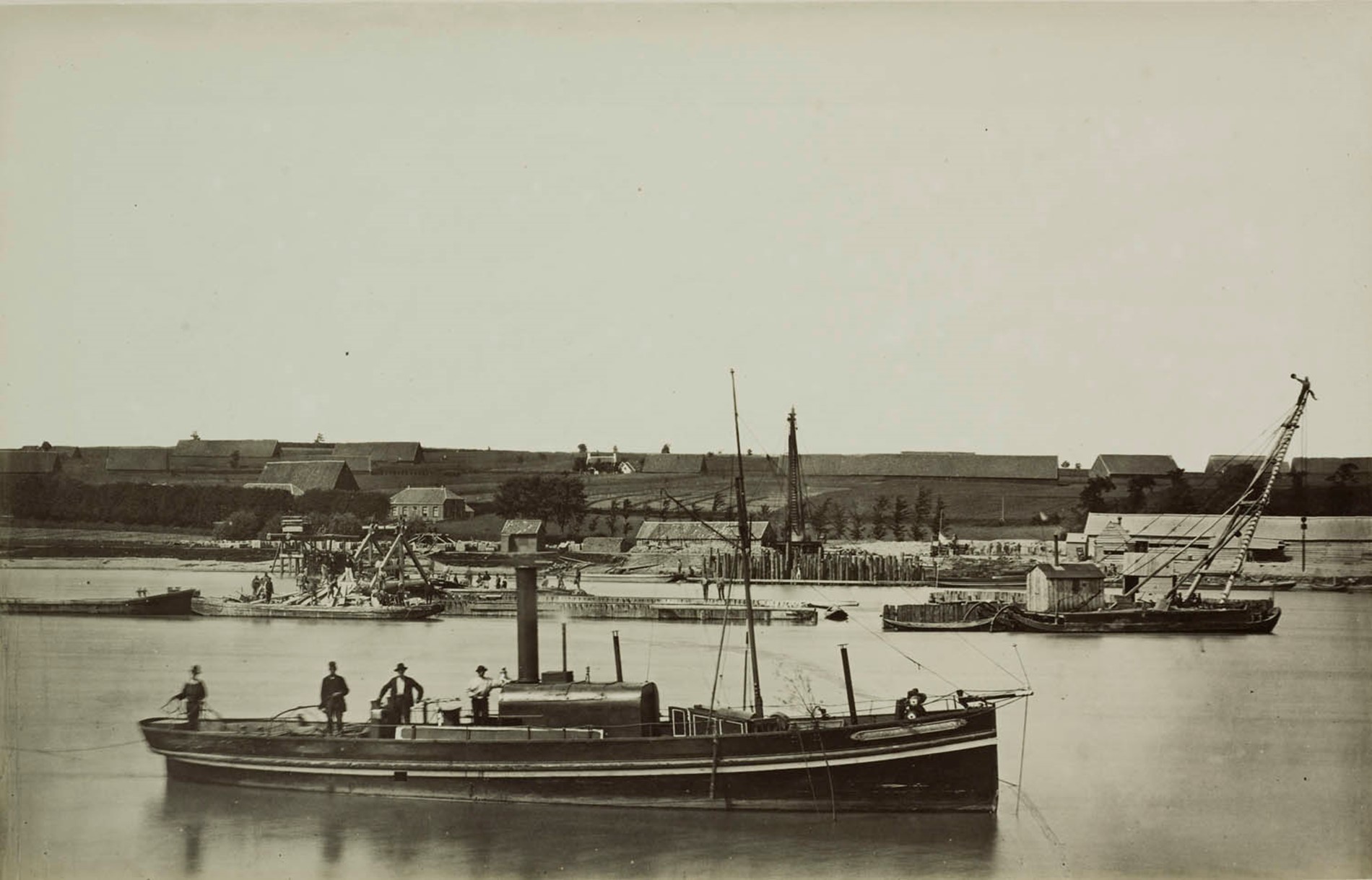 Bouw van de pijlers van brug in 1880.