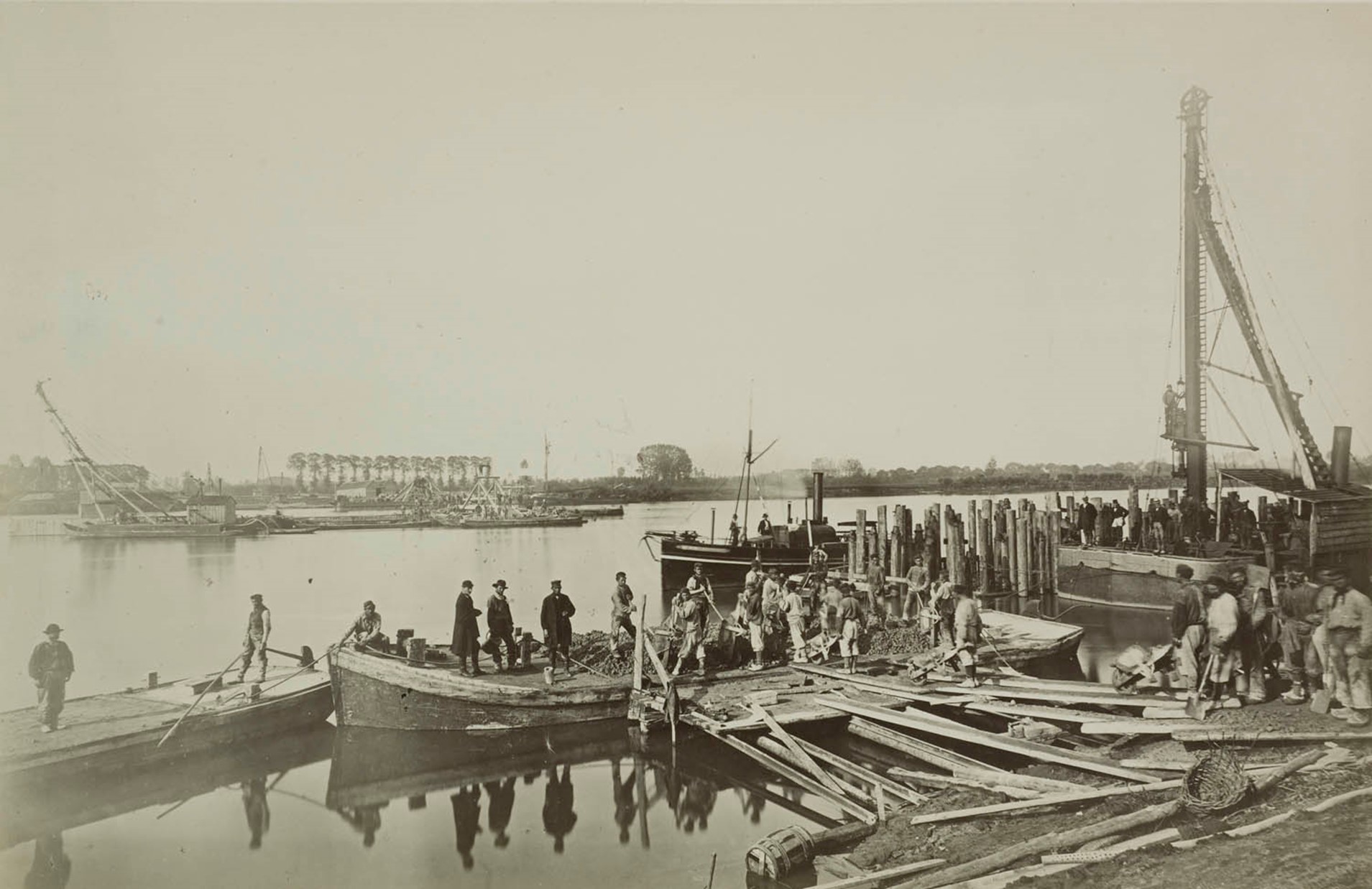 Rhenen 1880.Heiwerkzaamheden t.b.v. de brug.